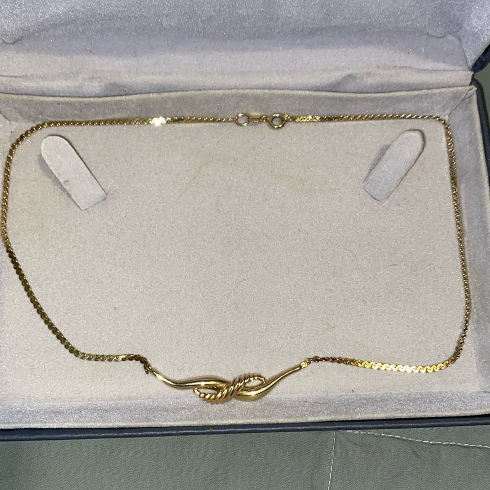 💛 Vintage 14K Italian Gold Twisted Horn Pendant Necklace